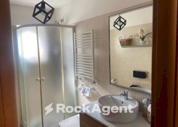 Bagno - Villa a Schiera via Sortino, 19, Roma - foto 13