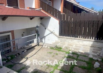 Cortile interno - Villa a Schiera via Sortino, 19, Roma - foto 32