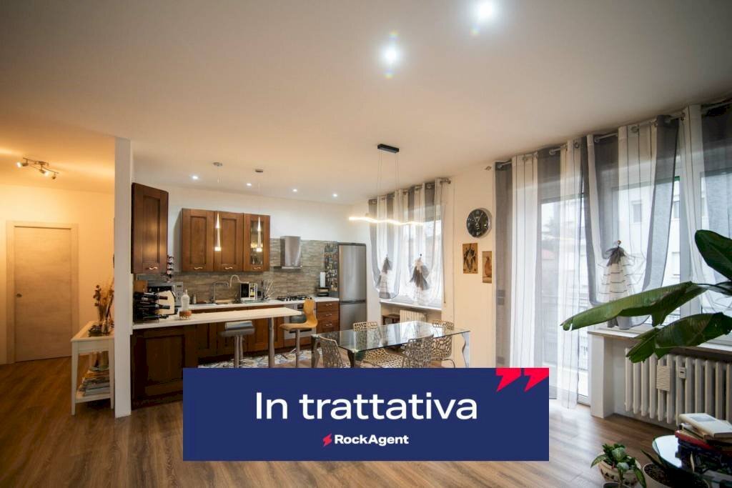 Salone - Trilocale via Marecchiese, 116, Rimini - foto 1