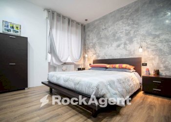 Camera da letto - Trilocale via Marecchiese, 116, Rimini - foto 17