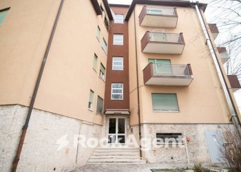 Facciata - Trilocale via Marecchiese, 116, Rimini - foto 21