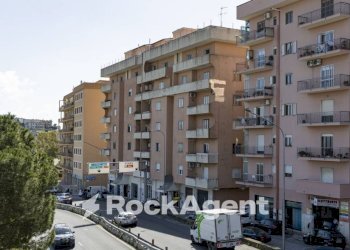 Vista - Quadrilocale viale Vincenzo de Filippis, 320, Catanzaro - foto 9