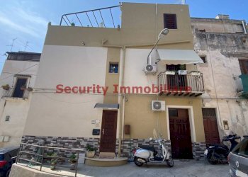 Facciata - Casa indipendente via Castello, Sciacca - foto 17