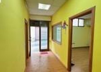 Laboratory None - photo 4