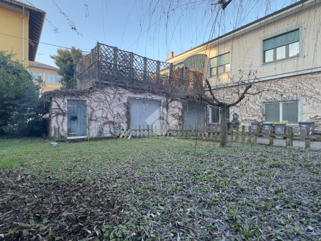 Casa semi indipendente Via Edilio Raggio, Novi Ligure - foto 1