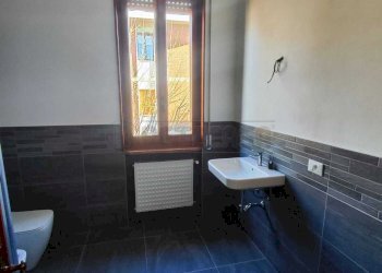 WhatsApp Image 2026-02-17 at 12.30.53.jpeg - Trilocale Via Alessandro Lamo, Cremona - foto 16