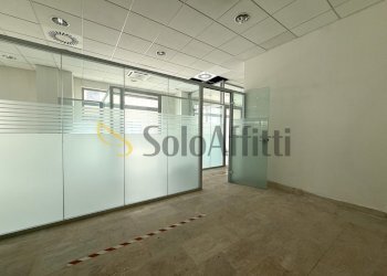 image00017.jpeg - Locale Commerciale Via Nazario Sauro 9, Catanzaro - foto 4