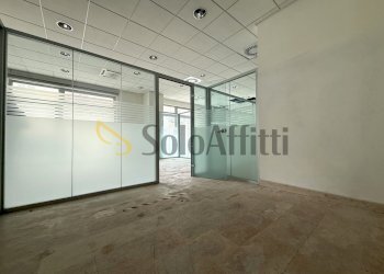 image00021.jpeg - Locale Commerciale Via Nazario Sauro 9, Catanzaro - foto 8