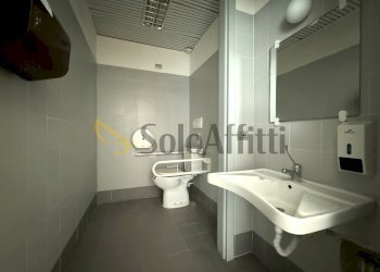 image00013.jpeg - Locale Commerciale Via Nazario Sauro 9, Catanzaro - foto 9