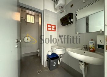 image00014.jpeg - Locale Commerciale Via Nazario Sauro 9, Catanzaro - foto 11