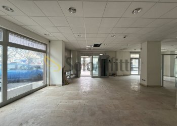 image00007.jpeg - Locale Commerciale Via Nazario Sauro 9, Catanzaro - foto 17