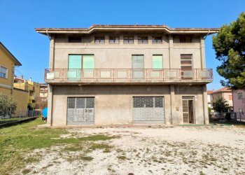 Gemini_Generated_Image_gzpto3gzpto3gzpt - Three-room apartment Via Montefeltro, Novafeltria - photo 22