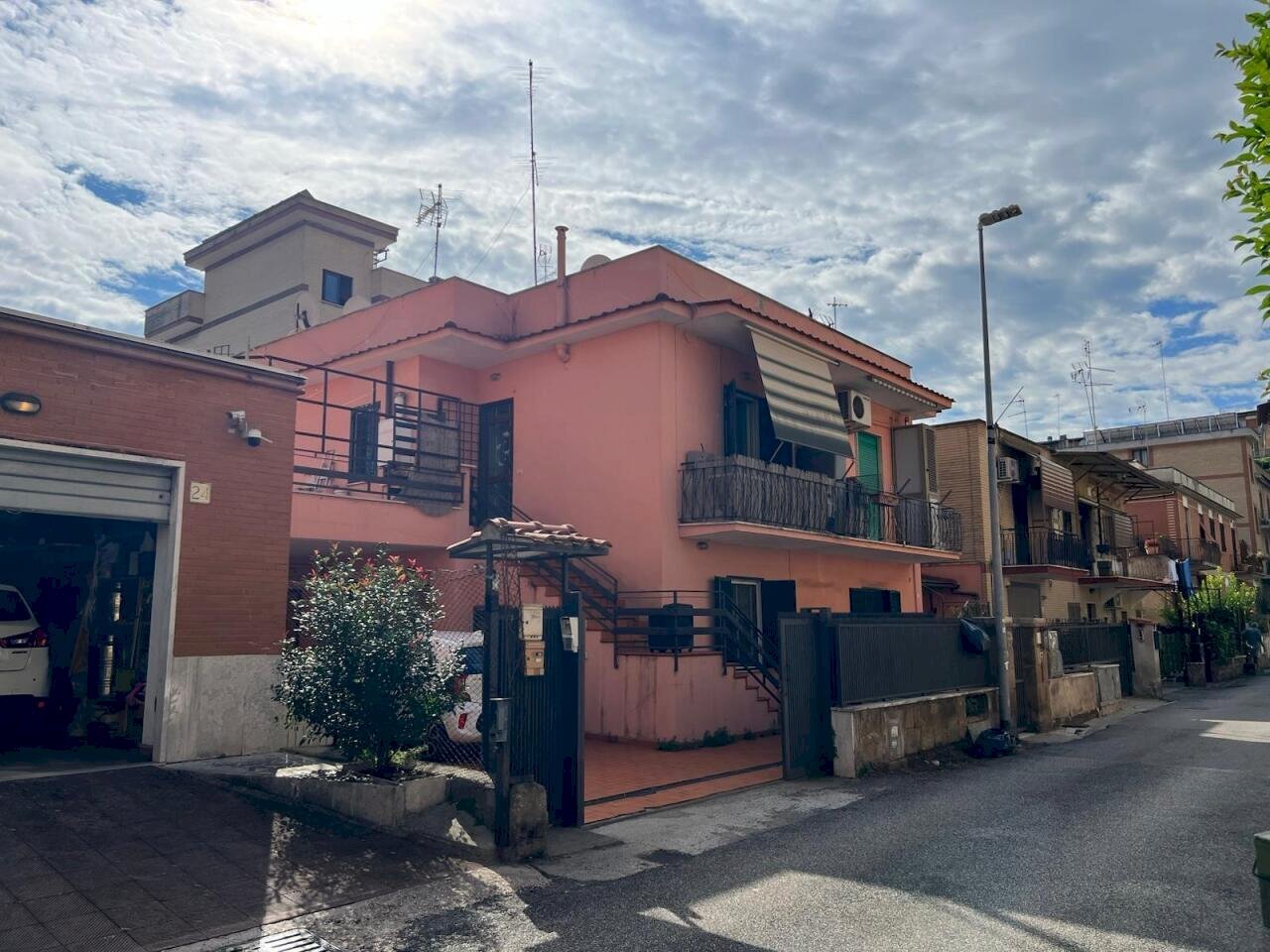 Palazzina - Monolocale Via Cossignano, Roma (zona Castel Giubileo) - foto 1