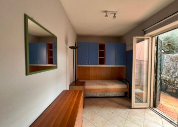 camera da letto - Monolocale Via Cossignano, Roma (zona Castel Giubileo) - foto 13