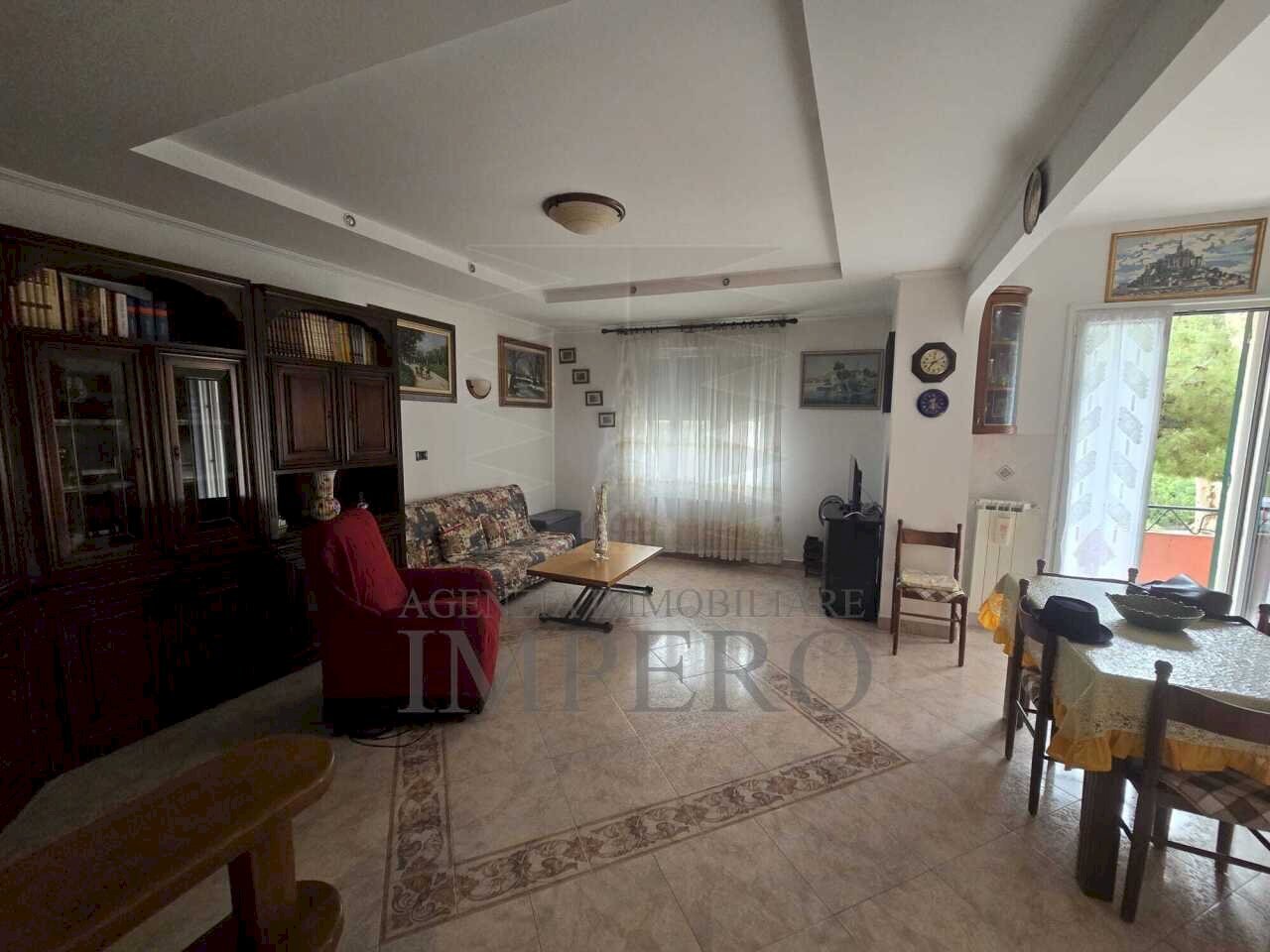 sala - Appartamento Via Trossarelli 5, Ventimiglia - foto 1