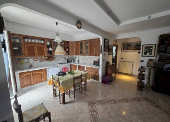 cucina - Appartamento Via Trossarelli 5, Ventimiglia - foto 2