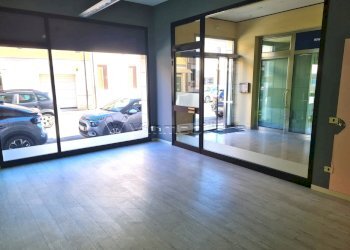 Locale Commerciale Via Roma, Noventa Vicentina - foto 4