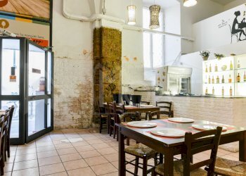 area ristorazione - bancone bar - Commercial Premises Via Traversa, Livorno - photo 3