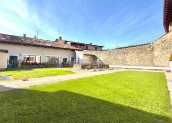 IMG_4309.jpg - Trilocale Via Galliano, Passirano - foto 1