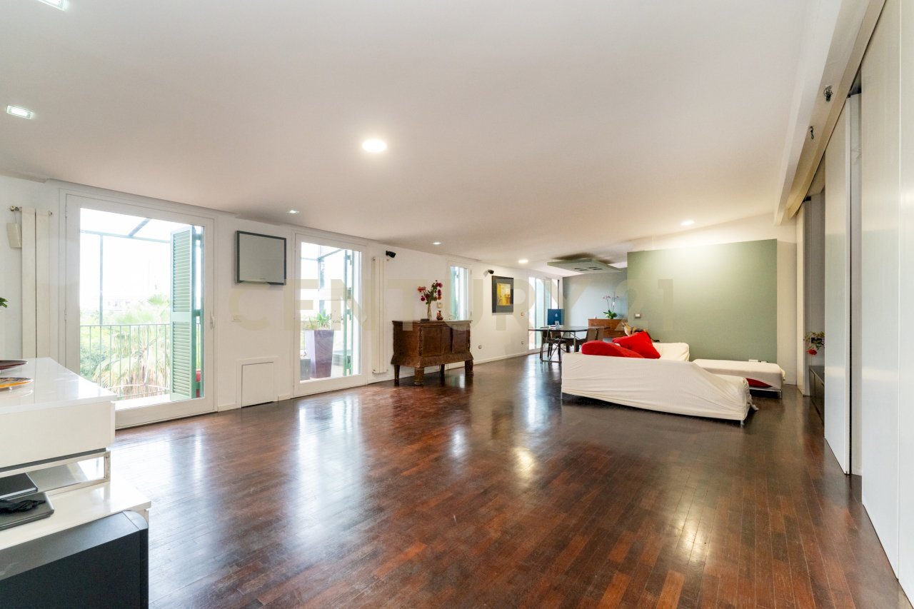 Via Maria Gianni 85 ct (24).jpg - Attico Via Maria Gianni 85, Catania - foto 1