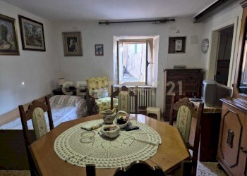 foto cucina 2.jpeg - Townhouse Piazza Solferino 4, Civitella Paganico - photo 3