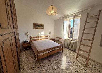 camera piano terzo 2.jpeg - Townhouse Piazza Solferino 4, Civitella Paganico - photo 9