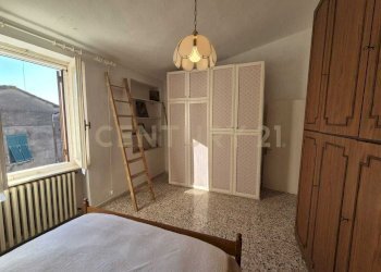 camera piano terzo 3.jpeg - Townhouse Piazza Solferino 4, Civitella Paganico - photo 10