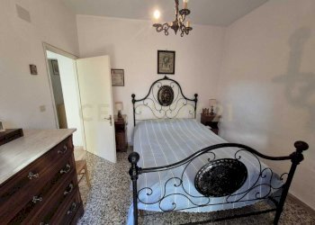 foto camera matrimoniale 2.jpeg - Townhouse Piazza Solferino 4, Civitella Paganico - photo 12