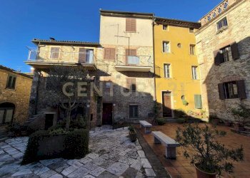 foto facciata esterna 2.jpeg - Townhouse Piazza Solferino 4, Civitella Paganico - photo 28