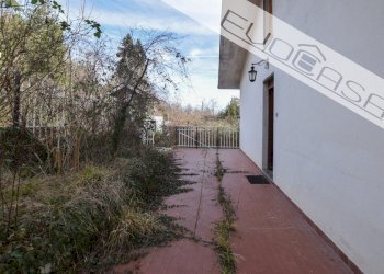 Casa indipendente Strada Cesani Granero 36, Bricherasio - foto 4