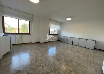 WhatsApp Image 2026-02-17 at 15.37.30_risultato.jp - Appartamento Via Creta, Brescia - foto 1