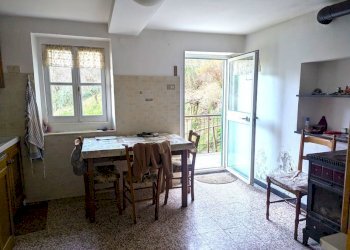 cucina - Appartamento Via Balletti 10, Ceranesi - foto 1