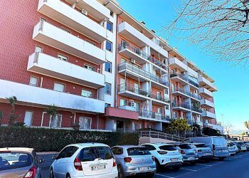 Trilocale via valle d'aosta, Albenga - foto 2