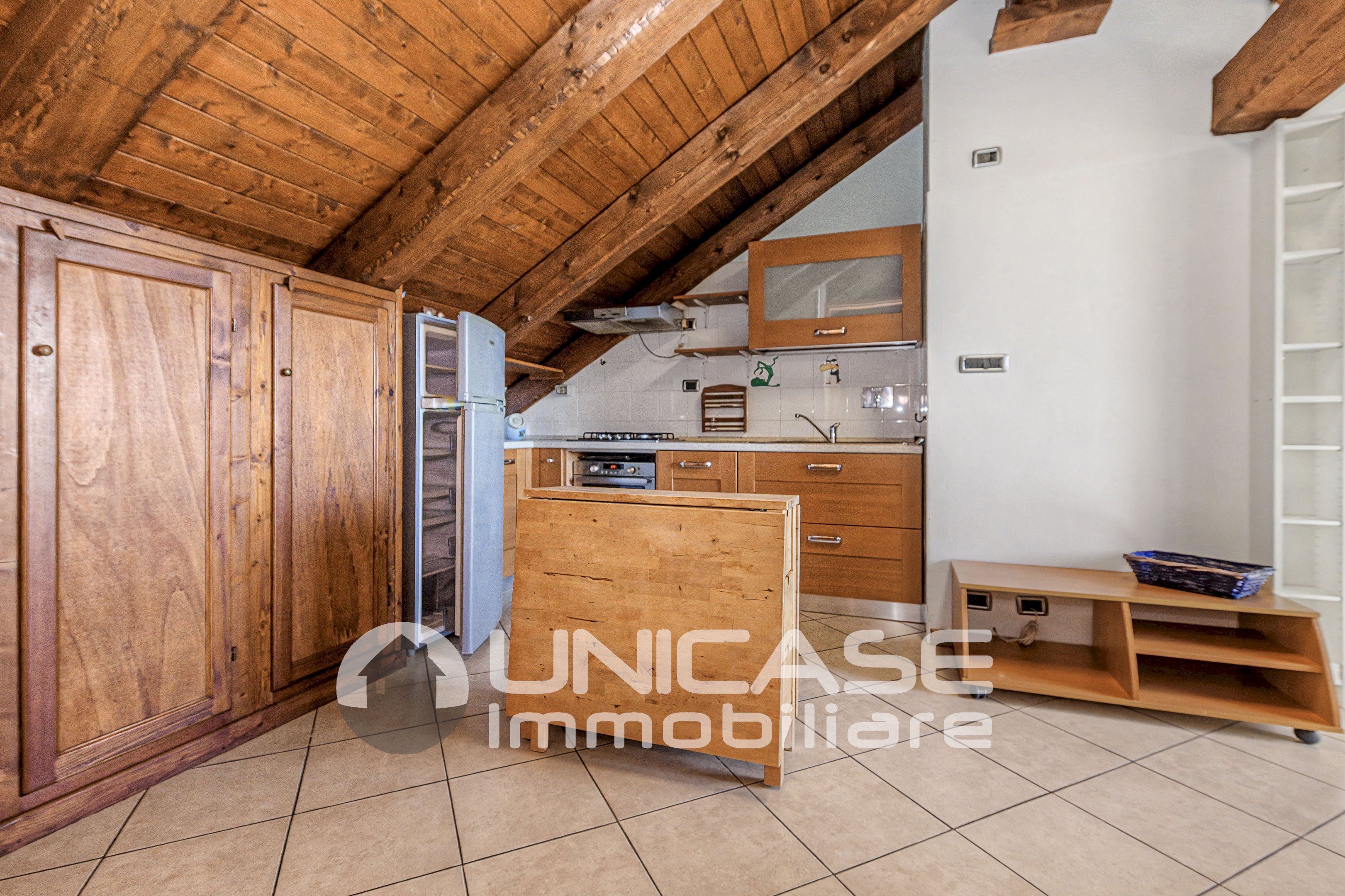 Cucina - Bilocale via Pralafera, 26, frazione Luserna, Luserna San Giovanni - foto 3