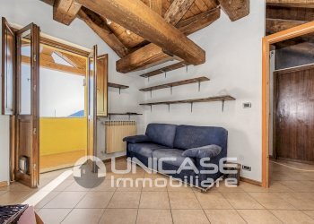 Soggiorno - Bilocale via Pralafera, 26, frazione Luserna, Luserna San Giovanni - foto 9