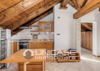 Cucina - Bilocale via Pralafera, 26, frazione Luserna, Luserna San Giovanni - foto 1