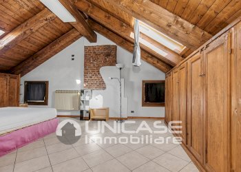 Camera da letto - Bilocale via Pralafera, 26, frazione Luserna, Luserna San Giovanni - foto 7