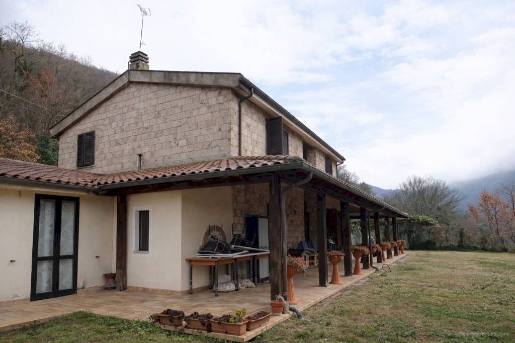 Villa Vocabolo Valle Avanzana, Labro - foto 1