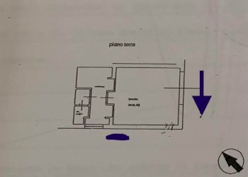 Commercial Premises Livorno - photo 1