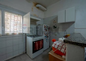 Bilocale Viale Gaetano Moreali, 191 
 Centro storico, Modena (zona Centro Storico) - foto 13