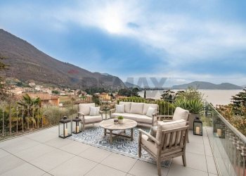 Villa Via Montecolo, 9 
 Pilzone, Iseo - foto 1