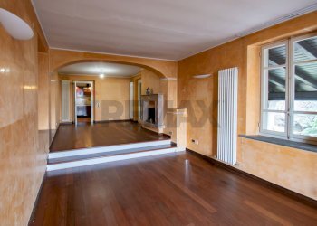 Villa Via Montecolo, 9 
 Pilzone, Iseo - foto 4