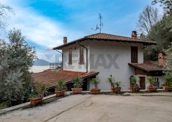 Villa Via Montecolo, 9 
 Pilzone, Iseo - foto 29