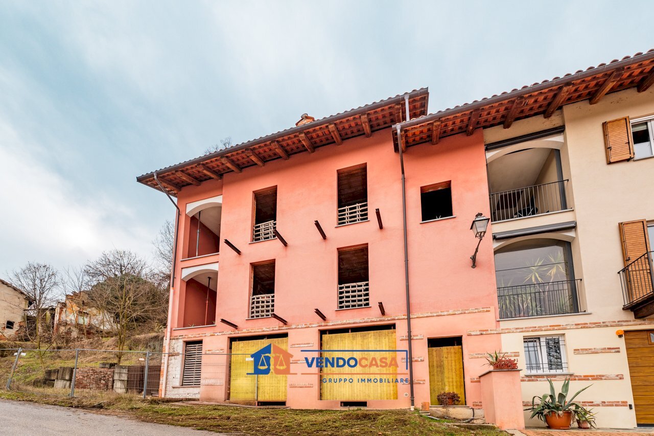 Independent house Bene Vagienna - photo 1