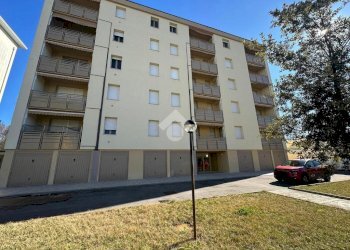 Quadrilocale Via italia, Mirandola - foto 1