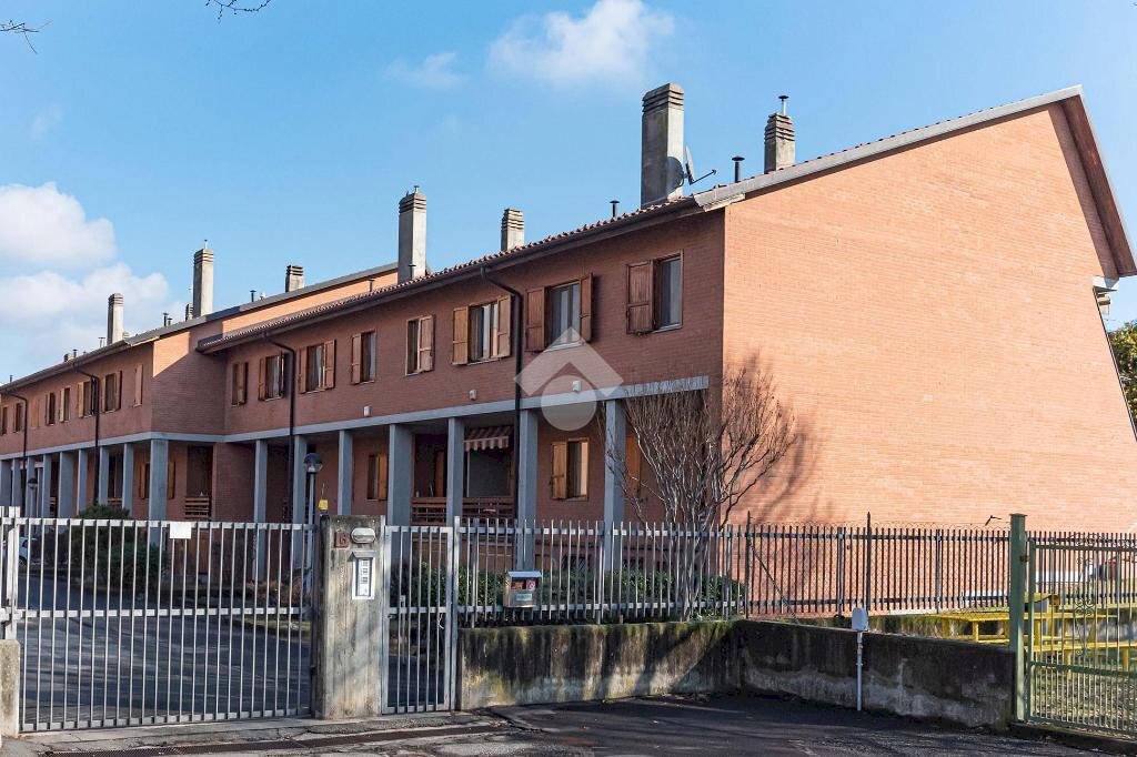Villa a Schiera Via lirone, Ciriè - planimetria 1