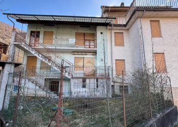 Casa semi indipendente Fraz. Cernesio, Ceres - foto 2