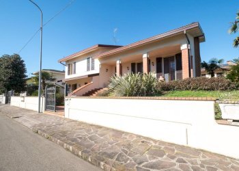 Villa Via Camillo Benso Conte di Cavour, Novi di Modena - foto 3