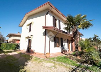 Villa Via Camillo Benso Conte di Cavour, Novi di Modena - foto 7