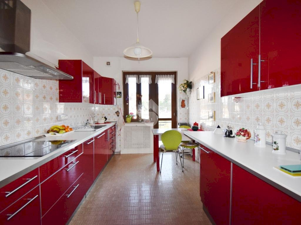 Appartamento Via chiapussone, Ivrea - foto 1